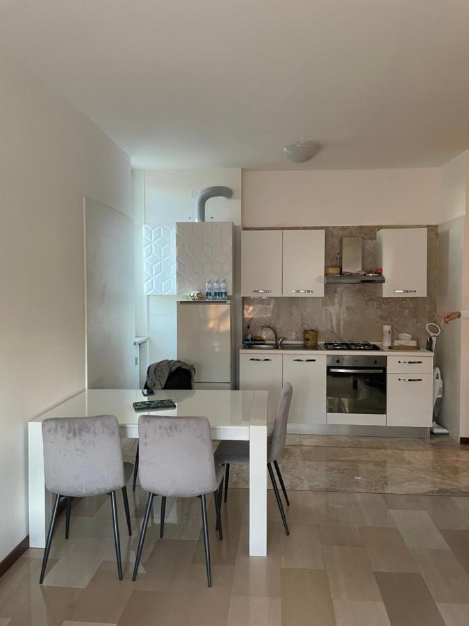 Lovely Apartment In Gallarate Bagian luar foto